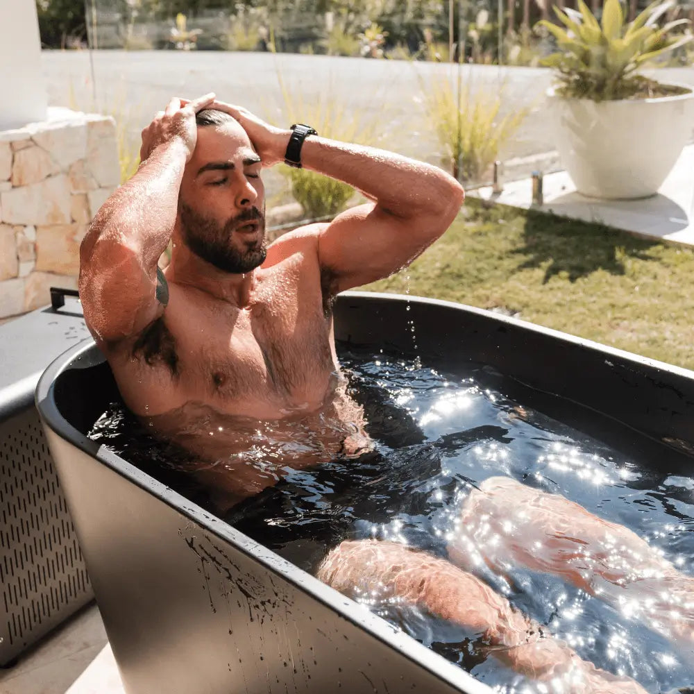 ‍Kiva Rise 3 Person Infrared Sauna & Käldr Ice Bath with 1hp Chiller